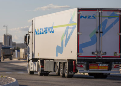 Camión de transporte Grupo Nazarenos en ruta